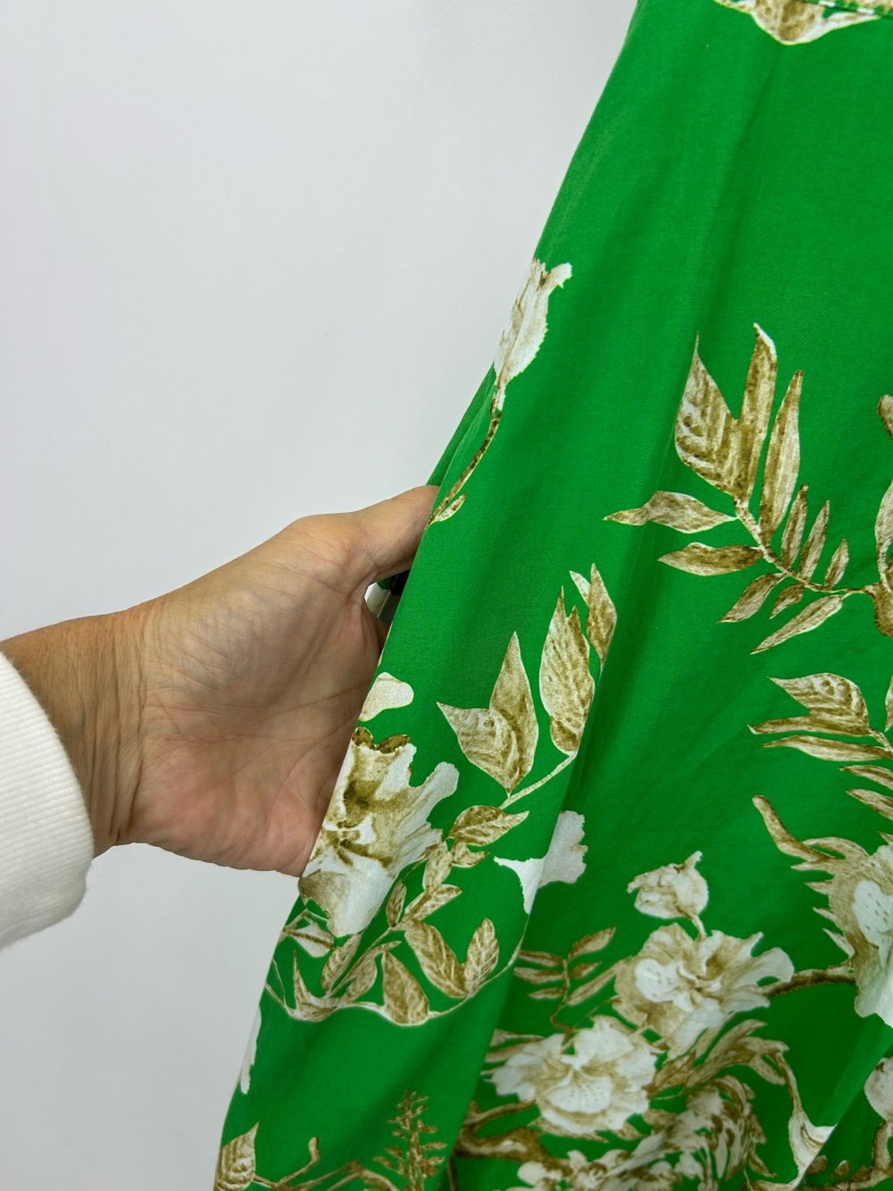 Raishma Darcie Green Floral Maxi Dress V Neck 100% Cotton Size 16 - Picture 6 of 12